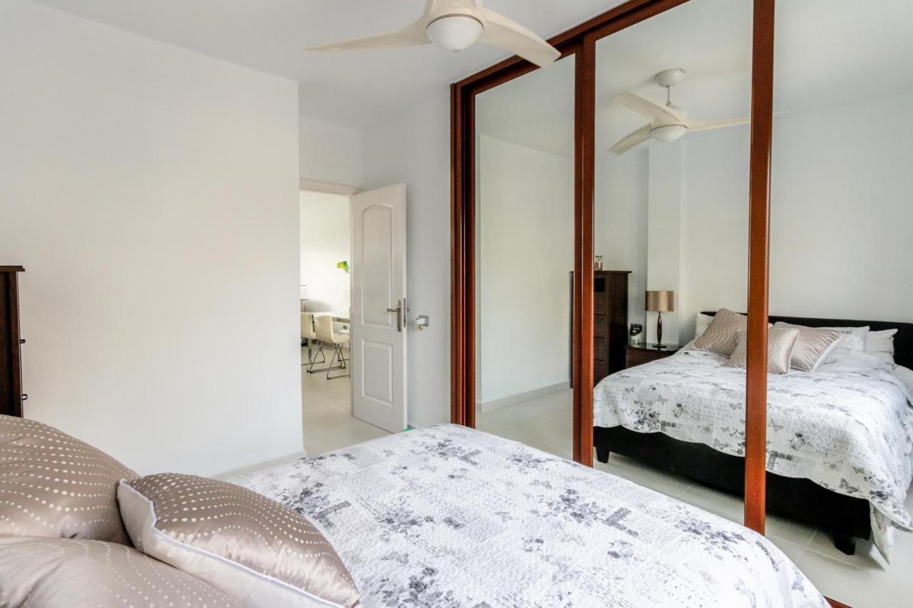 Golf View - Stunning Ocean View Golf Del Sur Apartament San Miguel de Abona