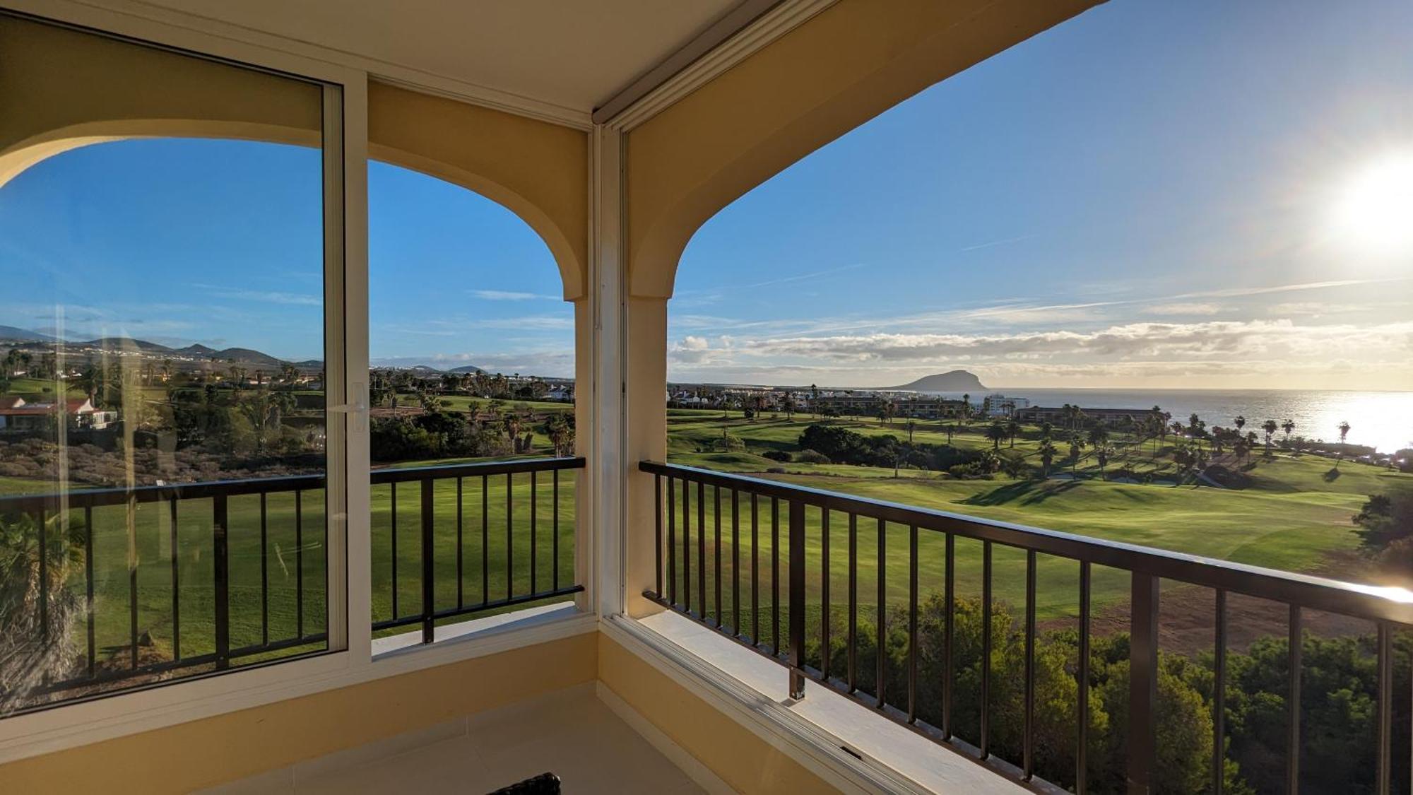 Golf View - Stunning Ocean View Golf Del Sur Apartament San Miguel de Abona